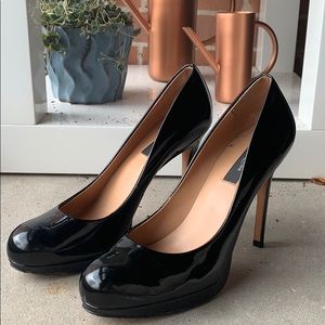 Ann Taylor | Patent Leather Black Pumps | Size 6.5